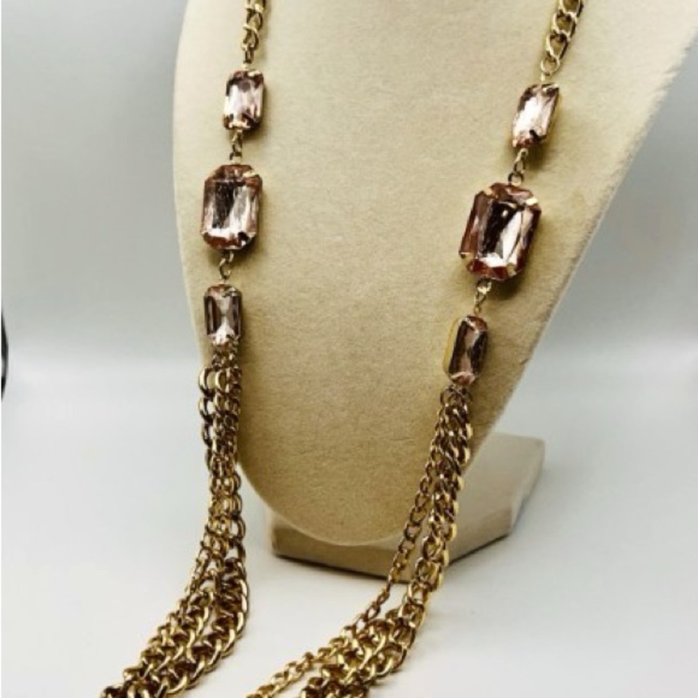 Elegant Gold and Pink Gemstone Necklace